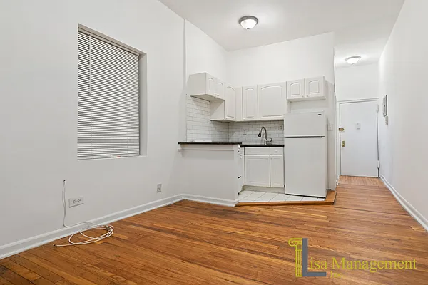 Rented by Lisa Management Inc | media 8