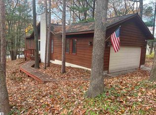 3241 Greenwood Dr, Traverse City, MI