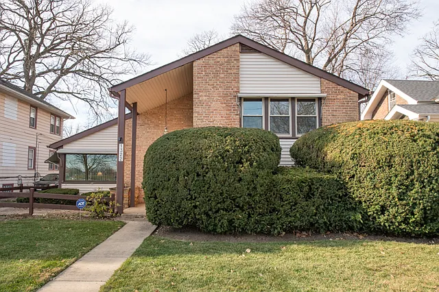 1322 North Ave photo 1