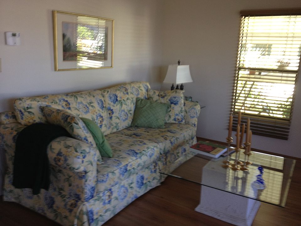 2nd image of 240 SE 37th Ct