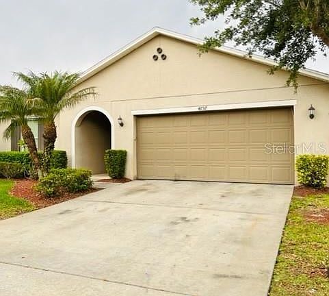4th image of 4737 Blue Diamond St