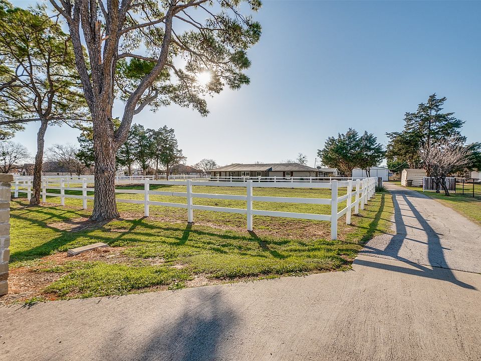 1st image of 340 Orchid Hill Ln