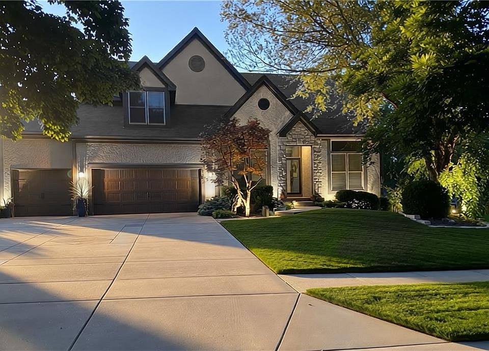 1st image of 7914 Darnell Ln
