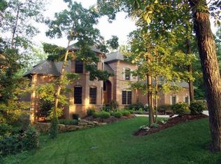 840 Stone Bridge Springs Dr, Chesterfield, MO 63005