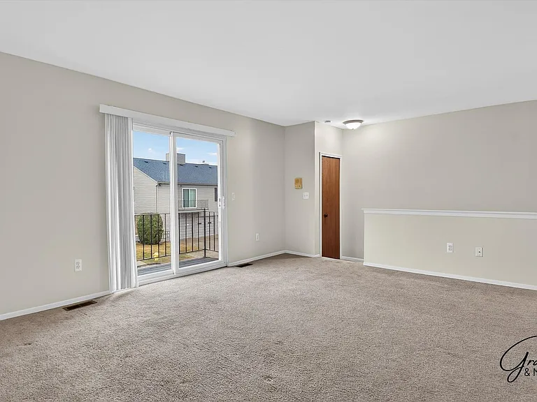 15834 N Franklin Dr — Photo 6