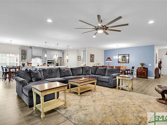4th image of 31 Misty Marsh Drive