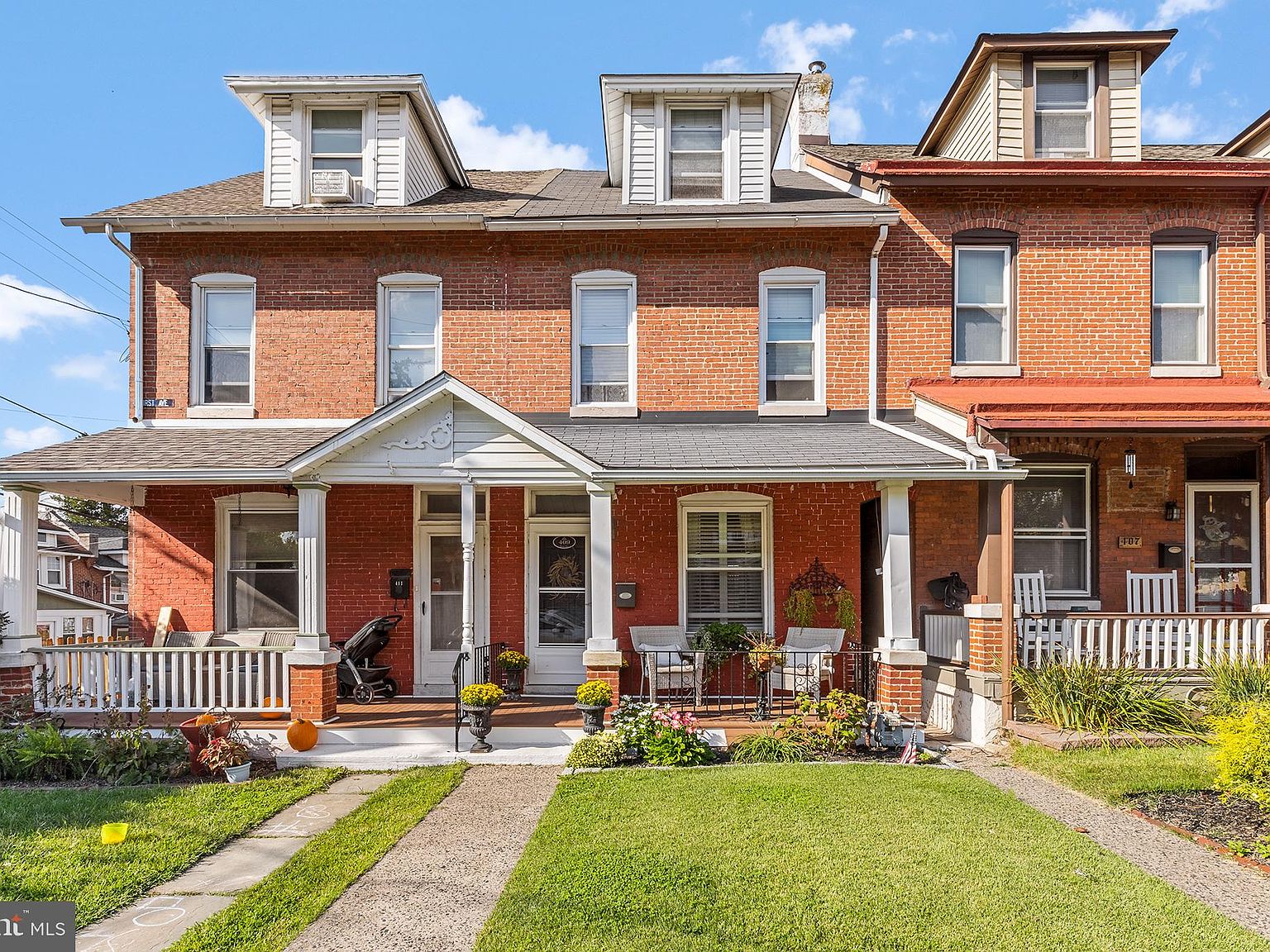 409 1st Ave, Phoenixville, PA 19460 Zillow