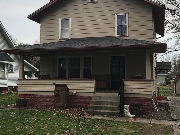 3rd image of 228 Parkway Dr N
