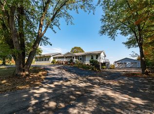 2404 Allentown Rd, Sellersburg, IN 47172