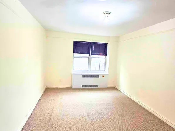 61-41 Saunders Street image 7 of 16