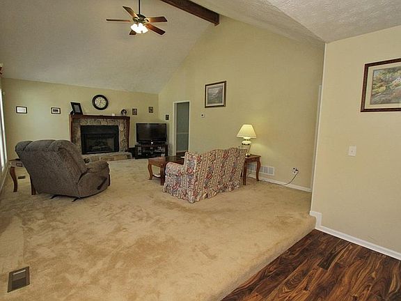 3rd image of 2640 Deer Isle Cv
