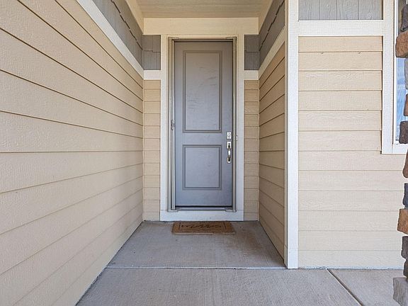 3rd image of 16497 Badminton Rd S