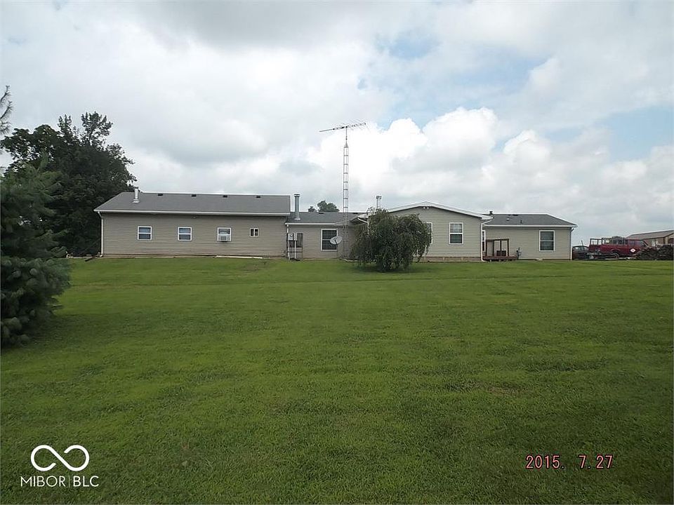 2nd image of 3014 E State Road 44 Rd