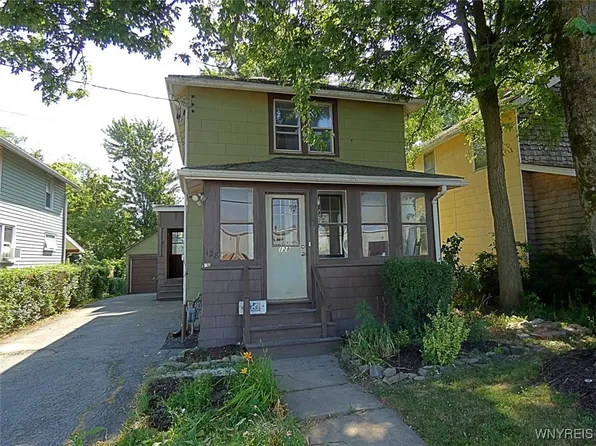 128 S New York St, Lockport, NY 14094