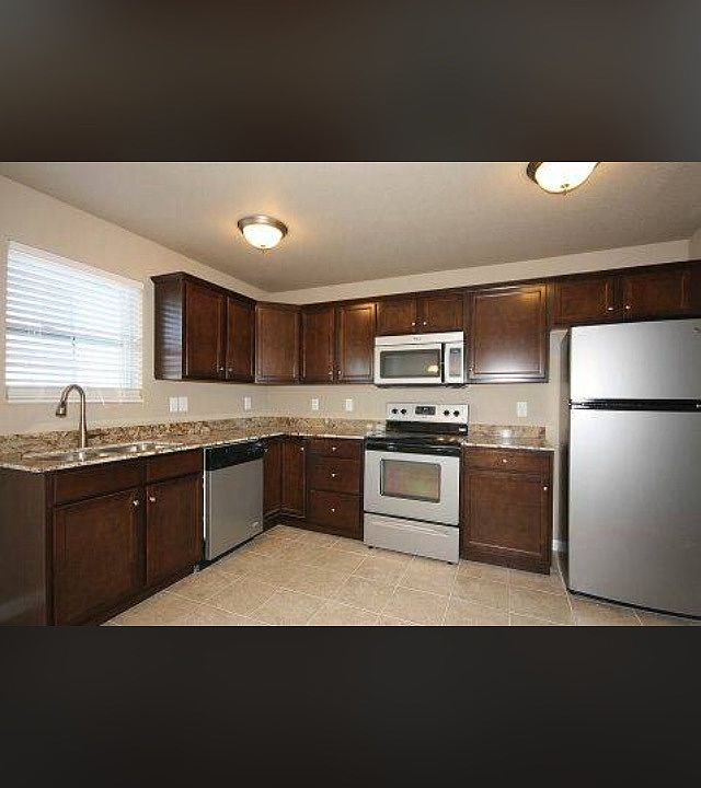 2nd image of 725 Mallard Way