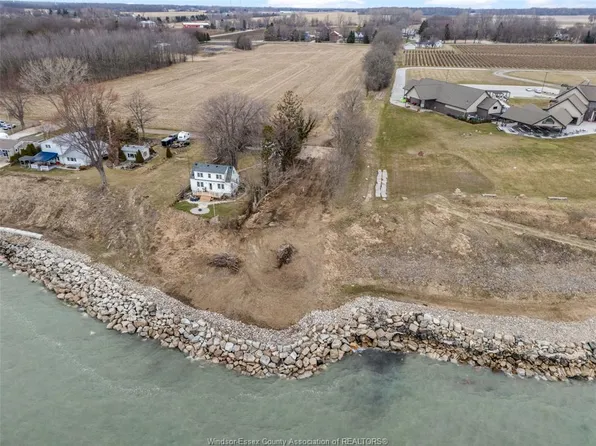 147 Howe Ave, Essex, ON N0R 1G0