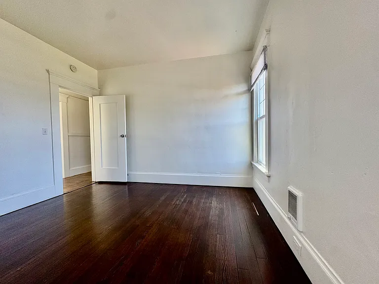 3629 West St — Photo 18