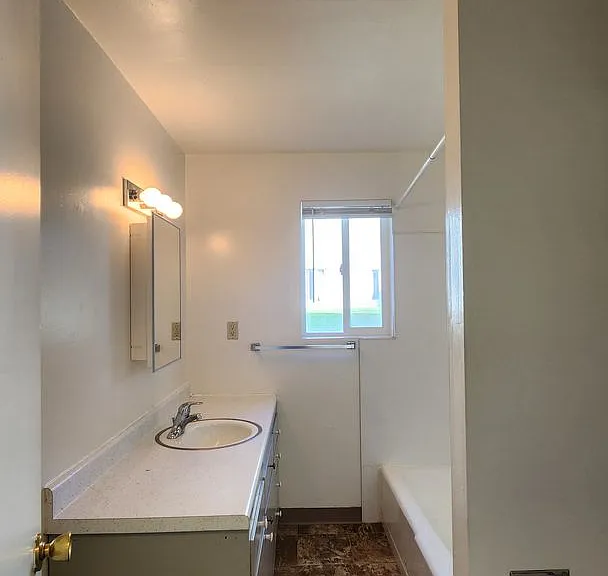 904 Spartan Dr #1-4 — Photo 16