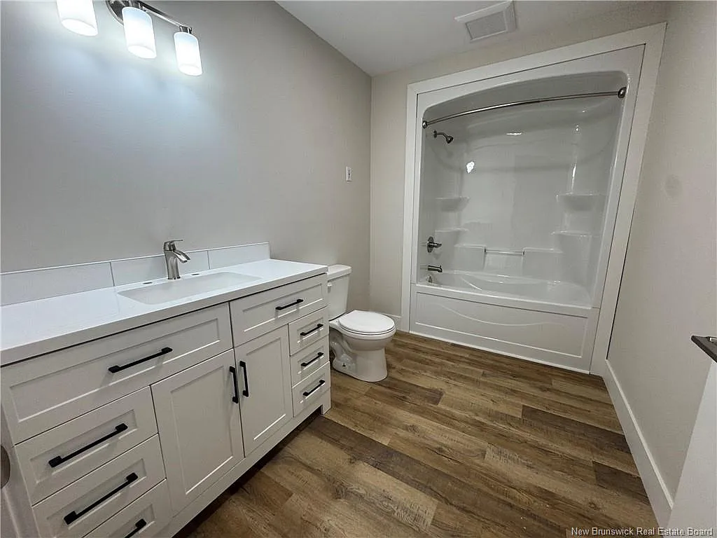2 bed, 2.0 bath, 1230 sqft, $2,050 — Photo 4