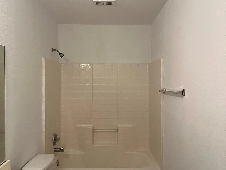 1309 Heather Brook Dr — Photo 8