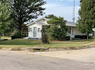 101 Elm St, Verdon, NE 68457