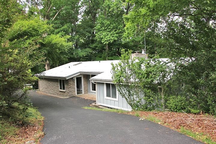 1st image of 1018 Comanche Cir