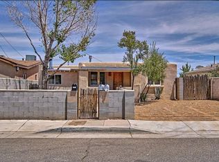 1219 Summer Ave NW, Albuquerque, NM 87104