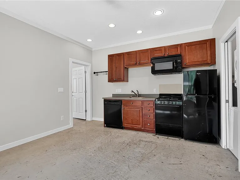 5448 Raymond Stotzer Pkwy — Photo 5