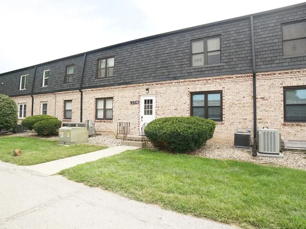12776 Deauville Dr APT 208, Omaha, NE 68137