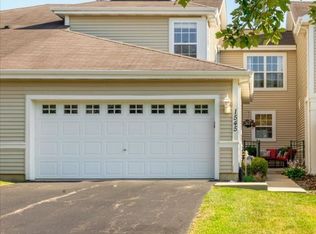 1545 W Remington Ln, Round Lake, IL 60073