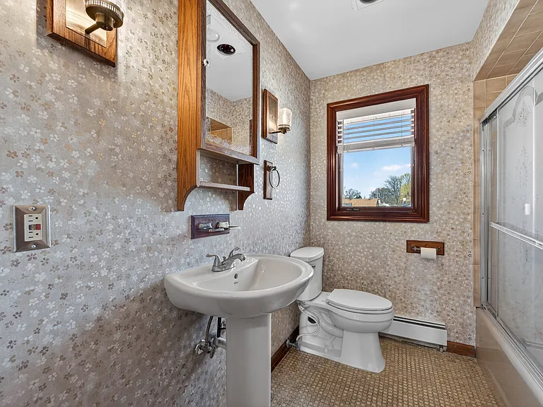 243 Newark Ave #2 — Photo 19