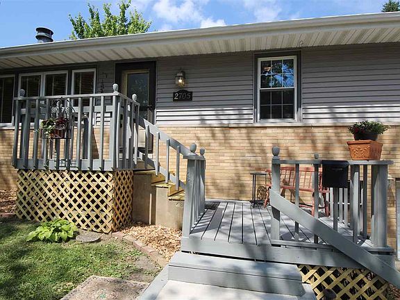 2nd image of 2705 W Fountaindale Dr