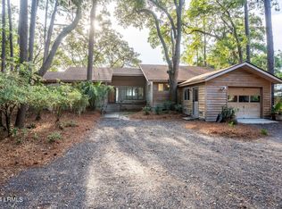 129 Alston Rd, Beaufort, SC 29907