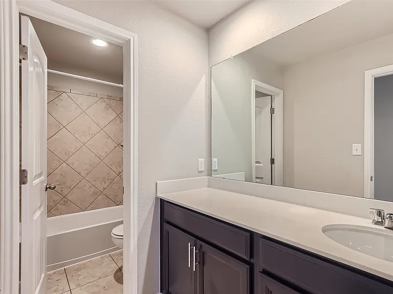 1505 Everts St — Photo 26