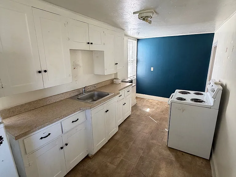 507 W Main St #1R — Photo 6