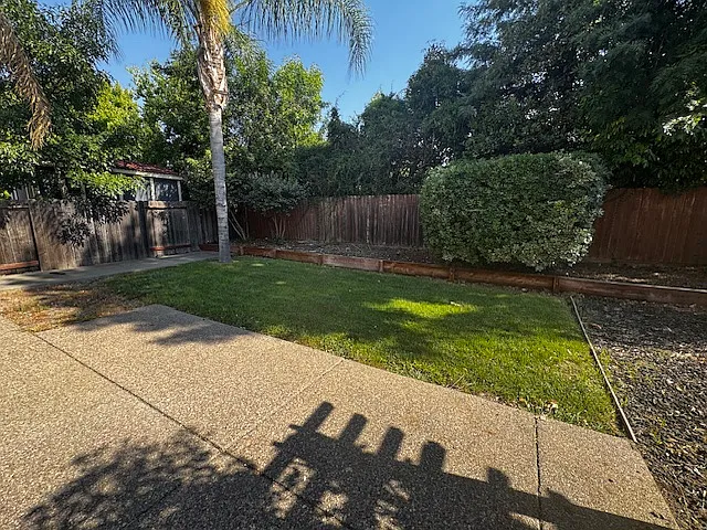 625 Roscommon Pl — Photo 49