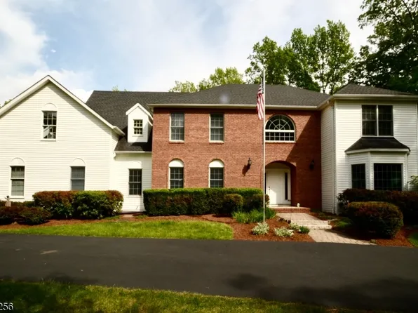 1 Wisteria Rd, Andover Twp., NJ 07848