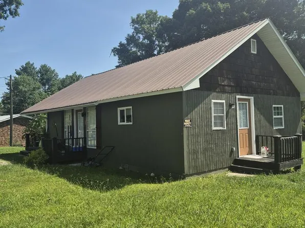 428 NW Patton Heights Cir, Jamestown, TN 38556