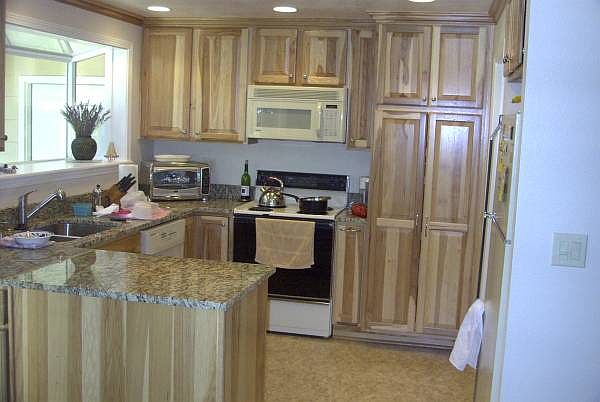 2nd image of 404 S Columbia Dr