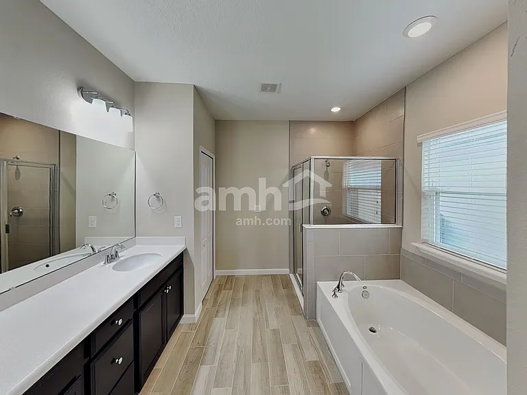 37 Trumpco Dr — Photo 15
