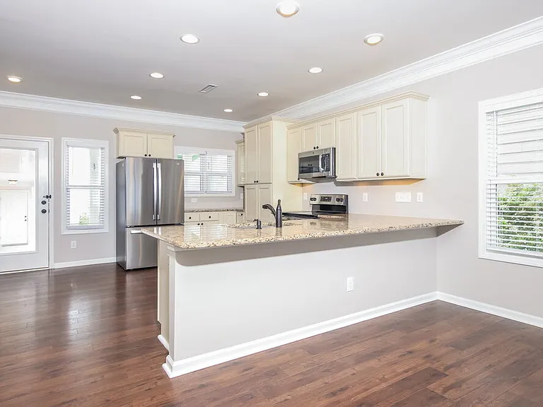 1728 Main Divide Dr — Photo 10