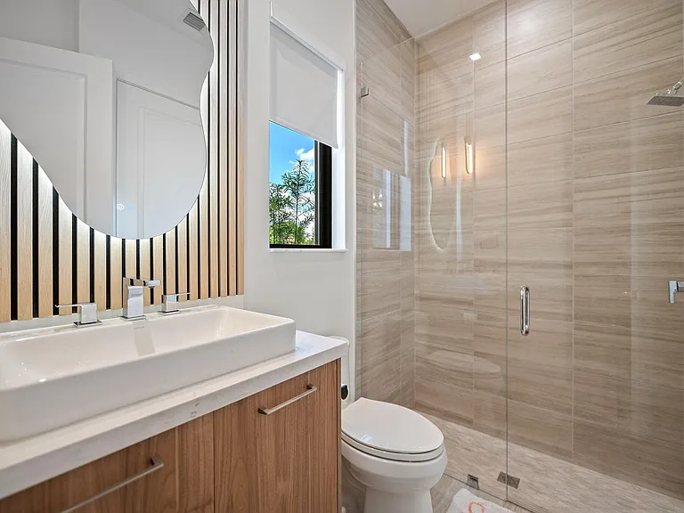 5735 SW 104th Ter — Photo 13