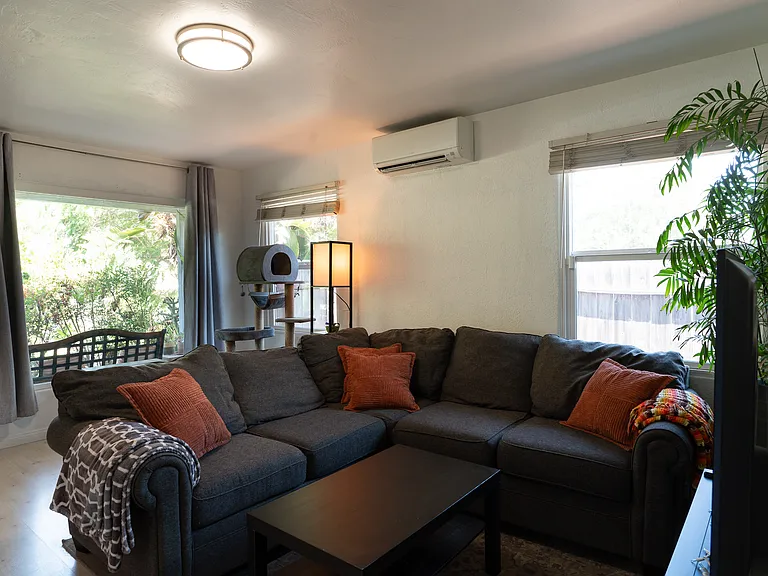 3927 Marron St — Photo 4