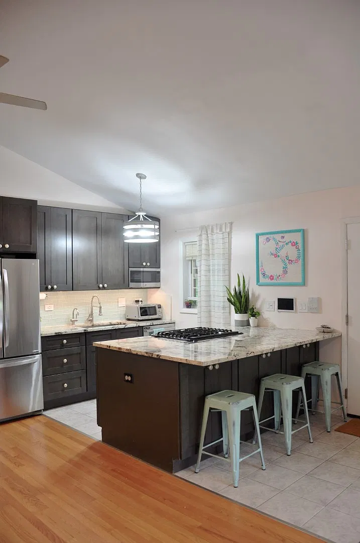 3 bed, 1150 sqft, $2,500 — Photo 1