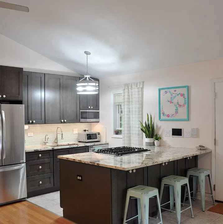 540 Hinman Ave #7