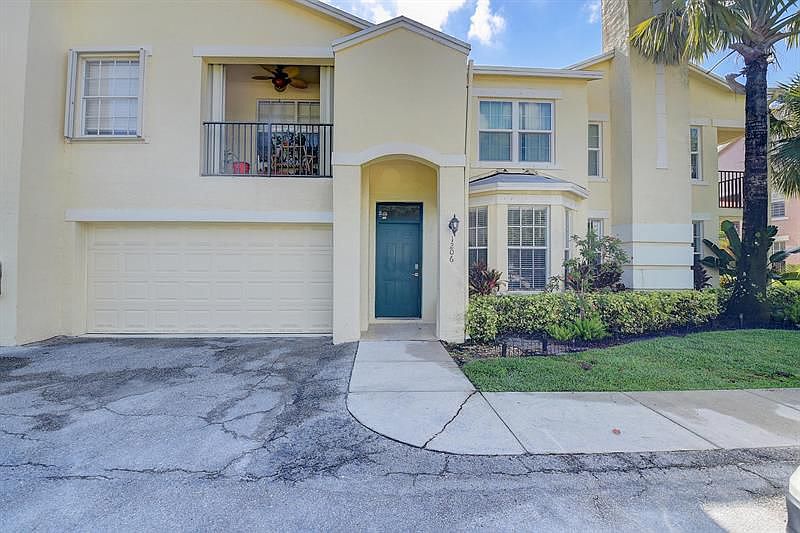 1st image of 1206 Belmont Pl