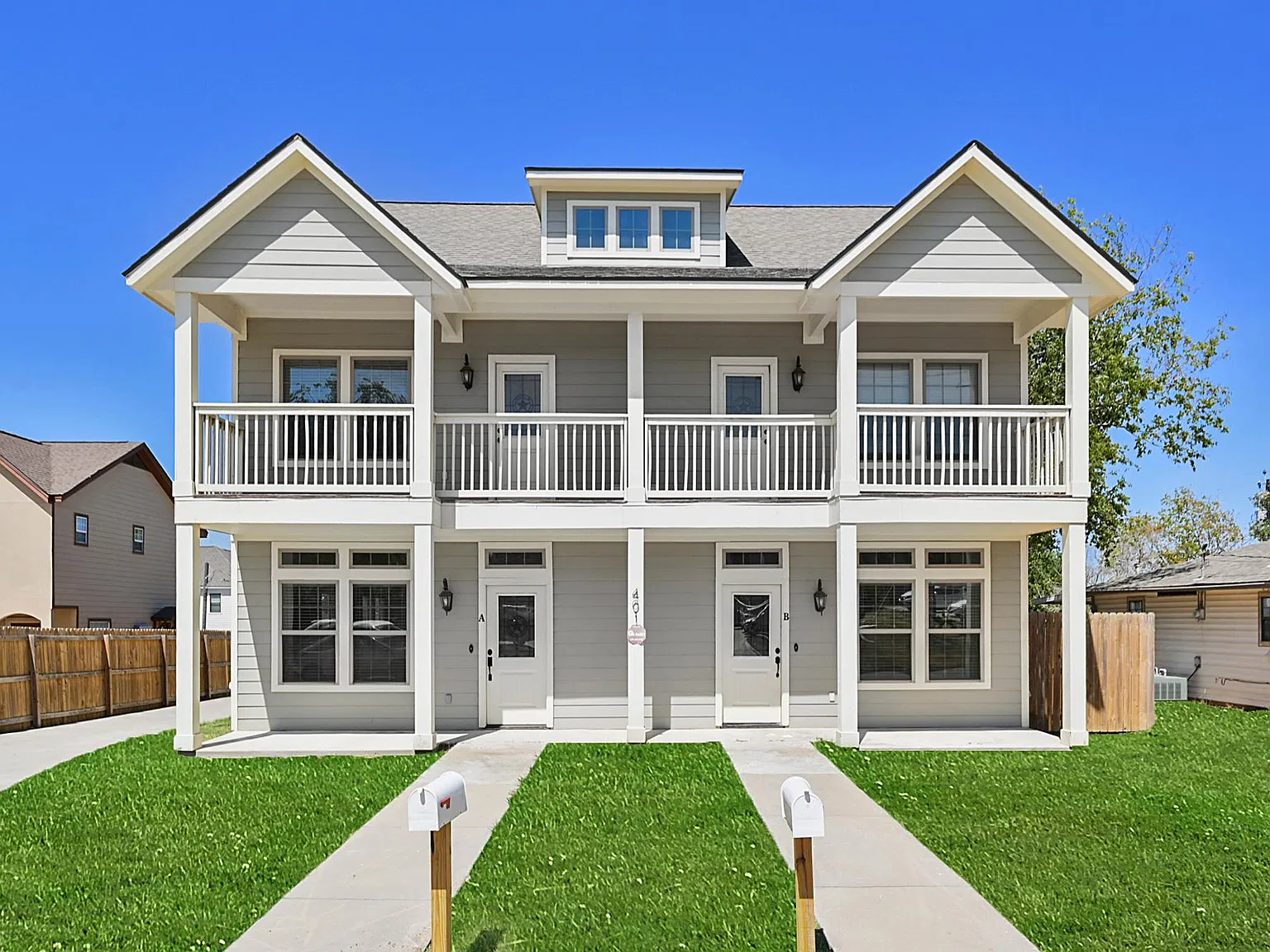 401 Nimitz St — Photo 1