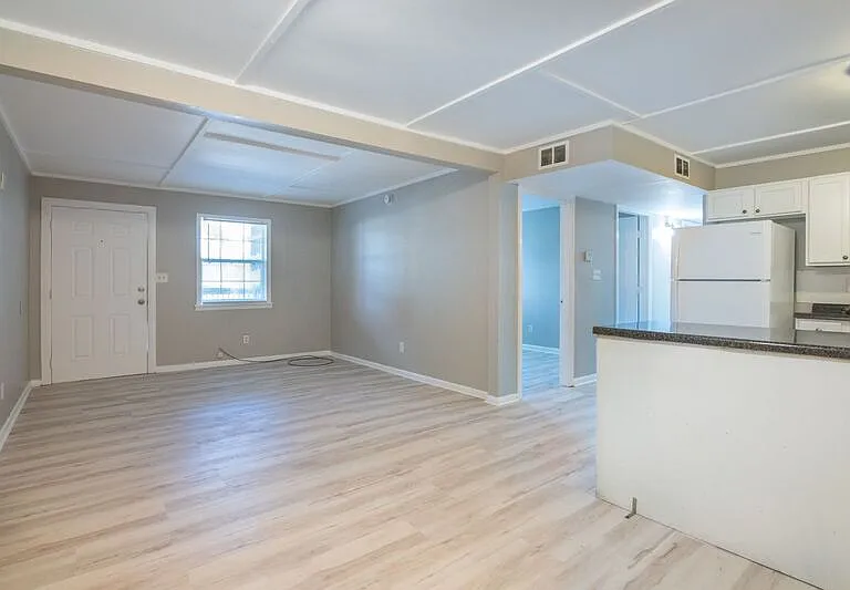 7721 1st Ave S #8 — Photo 2