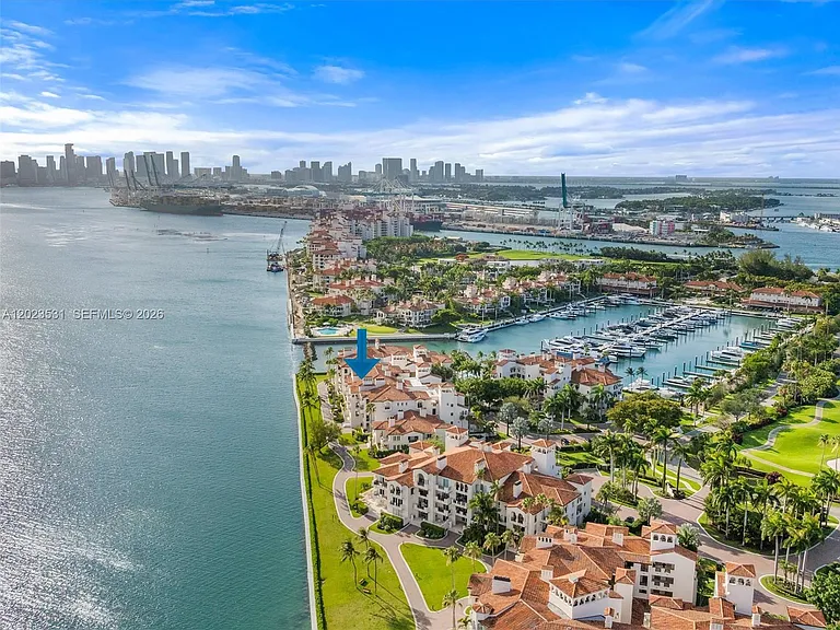 2425 Fisher Island Dr #5205 — Photo 38