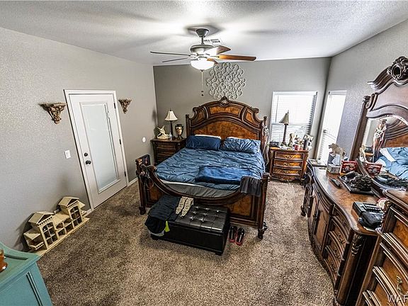 3rd image of 2317 Marlene Ave